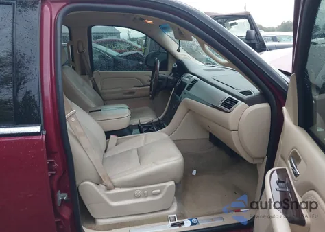 2007 Cadillac Escalade Standard from USA, damaged, VIN 1GYFK63877R419245